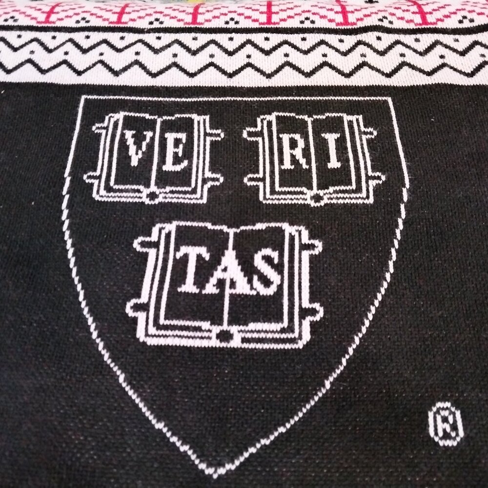 Authentic  Harvard   Excellent  Christmas Collectable Sweater XL Never Worn